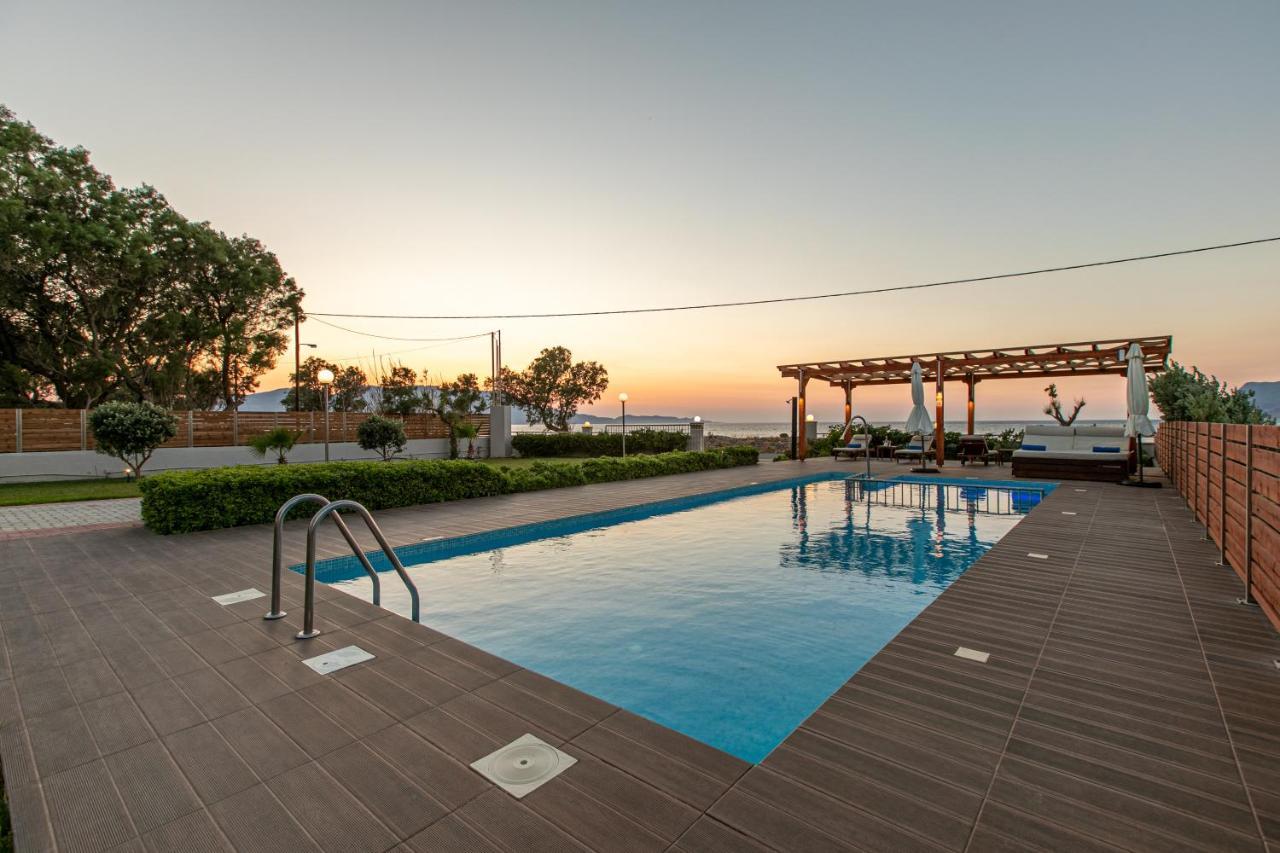 Niovi Seaside Suites Kíssamos Extérieur photo