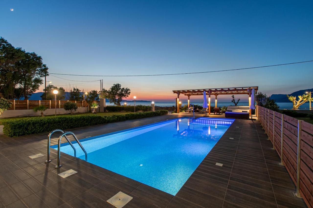 Niovi Seaside Suites Kíssamos Extérieur photo