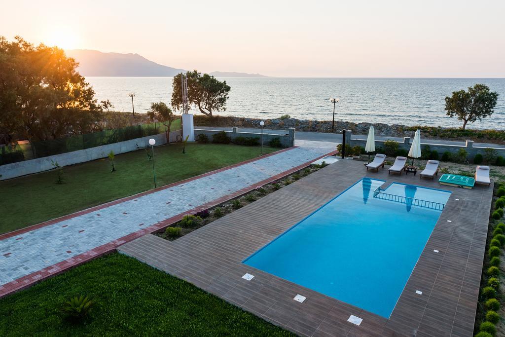 Niovi Seaside Suites Kíssamos Extérieur photo