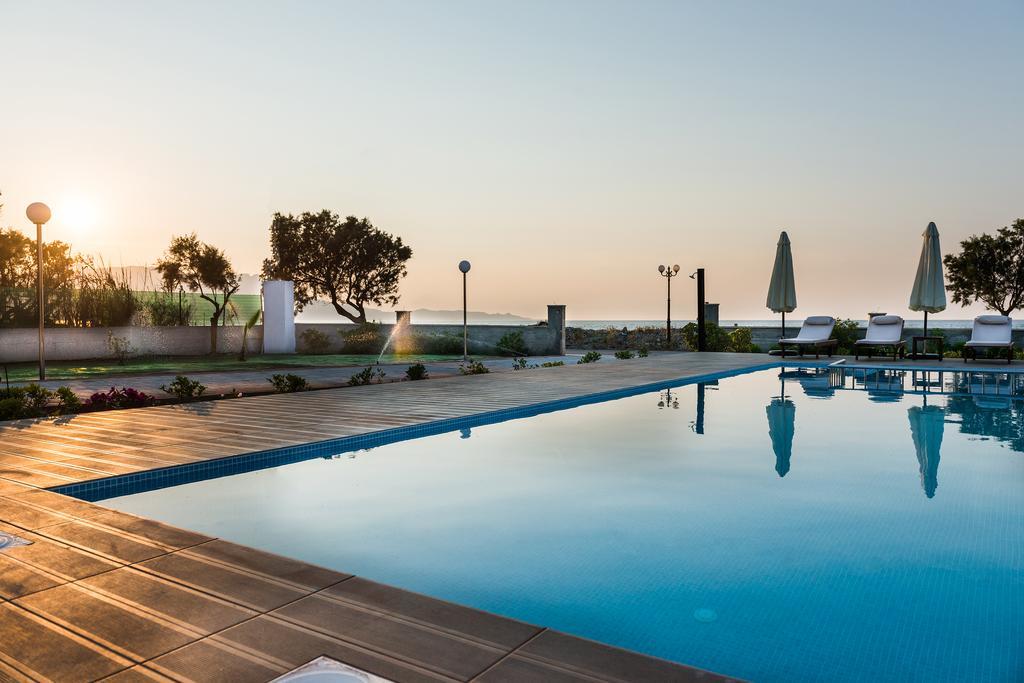 Niovi Seaside Suites Kíssamos Extérieur photo