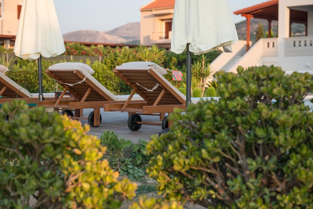 Niovi Seaside Suites Kíssamos Extérieur photo