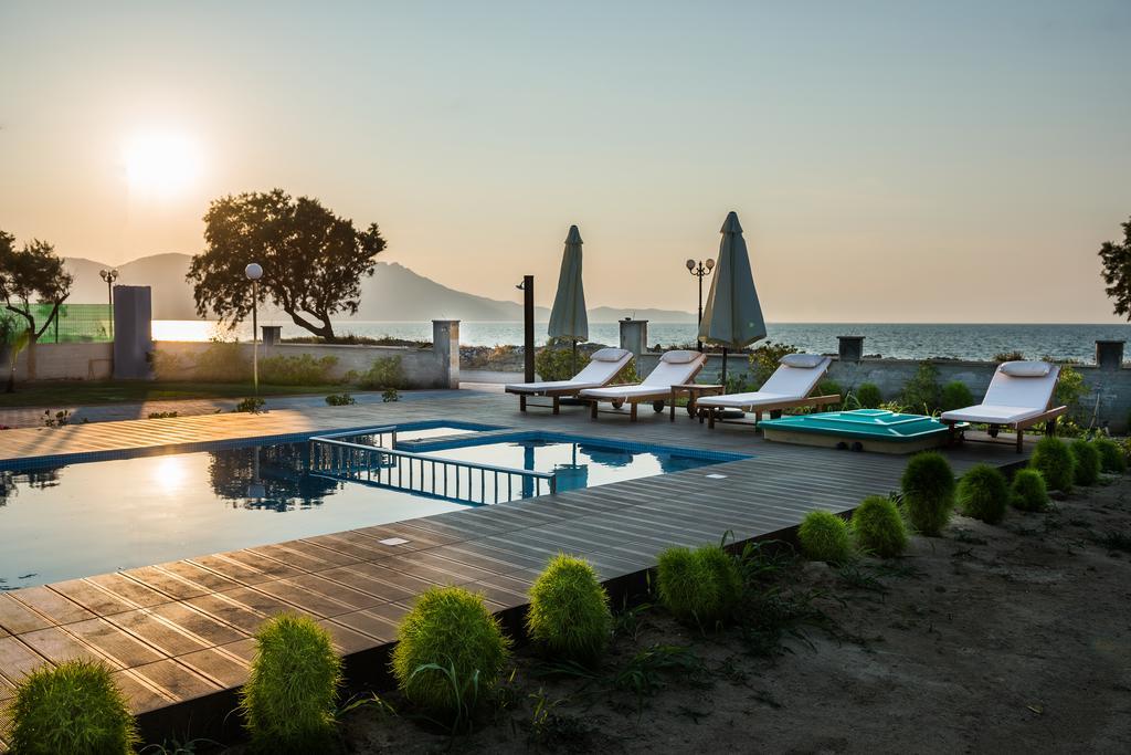Niovi Seaside Suites Kíssamos Extérieur photo