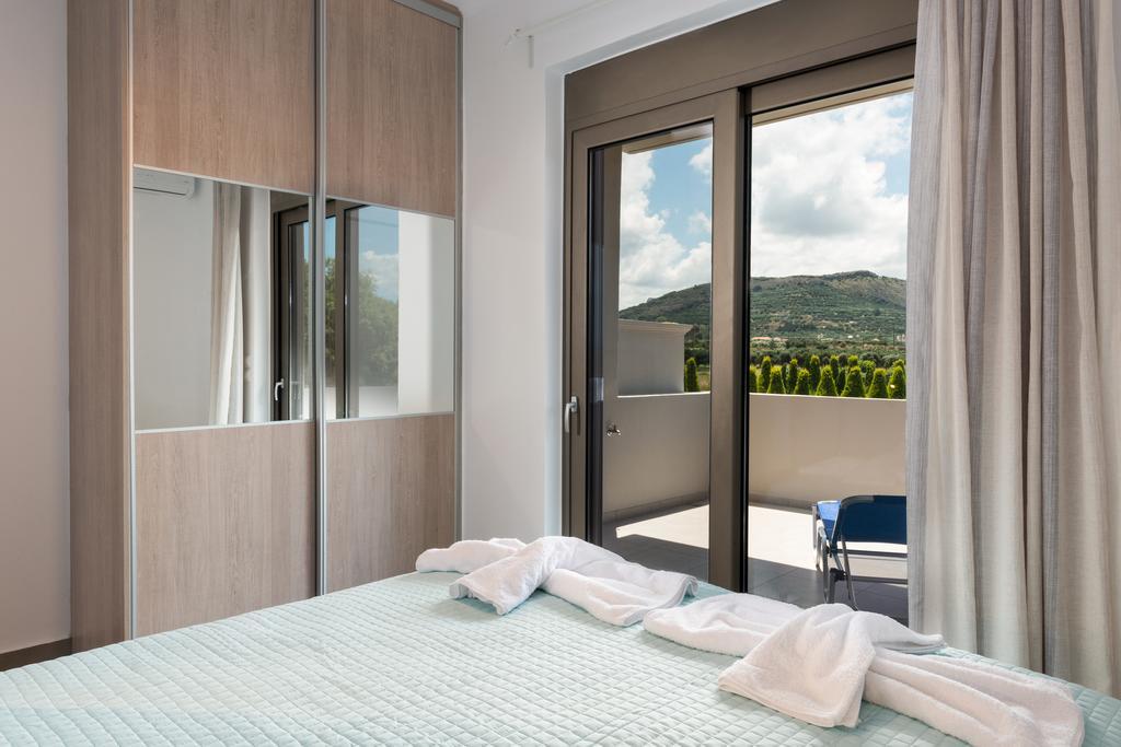 Niovi Seaside Suites Kíssamos Extérieur photo