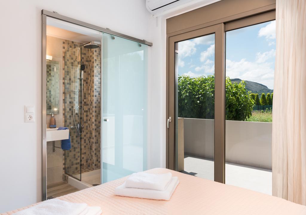 Niovi Seaside Suites Kíssamos Extérieur photo